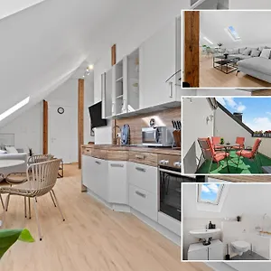 Stilvolle Wohnung: Private Dachterrasse - Zentral Apartment